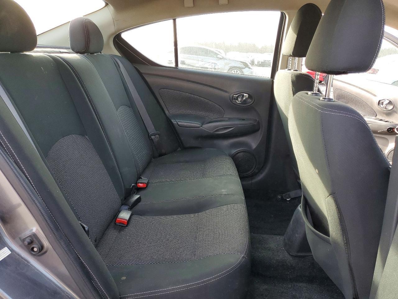 2018 Nissan Versa s