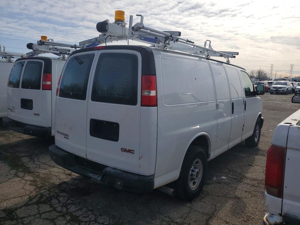 2016 GMC Savana 2500 Cargo Utility / Service van