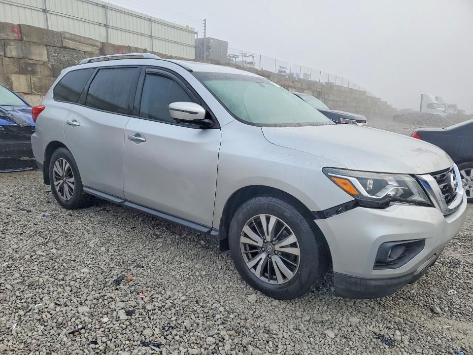 2017 Nissan Pathfinder s