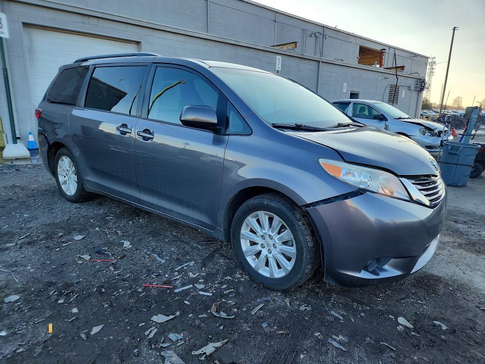 2016 Toyota Sienna le