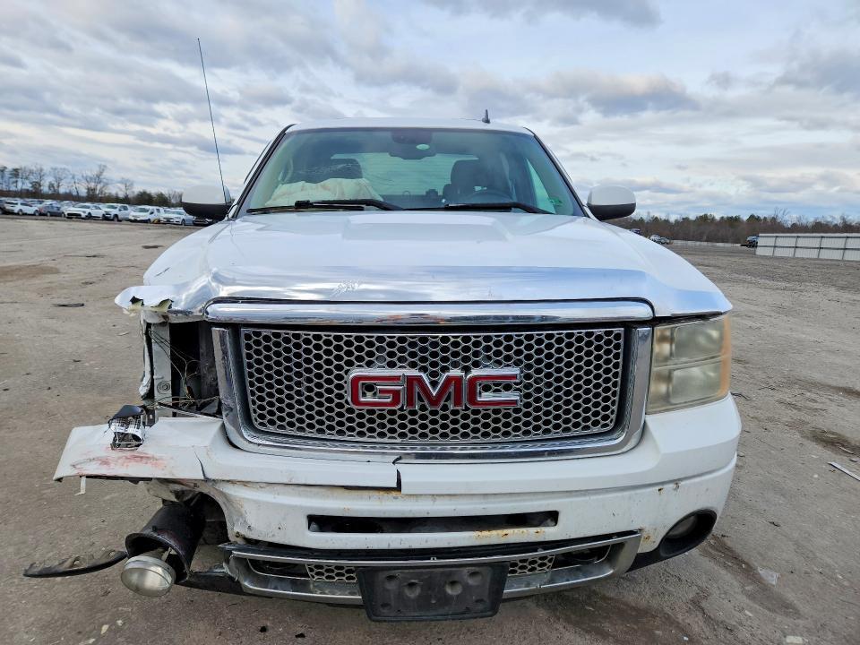 2007 GMC New Sierra Denali
