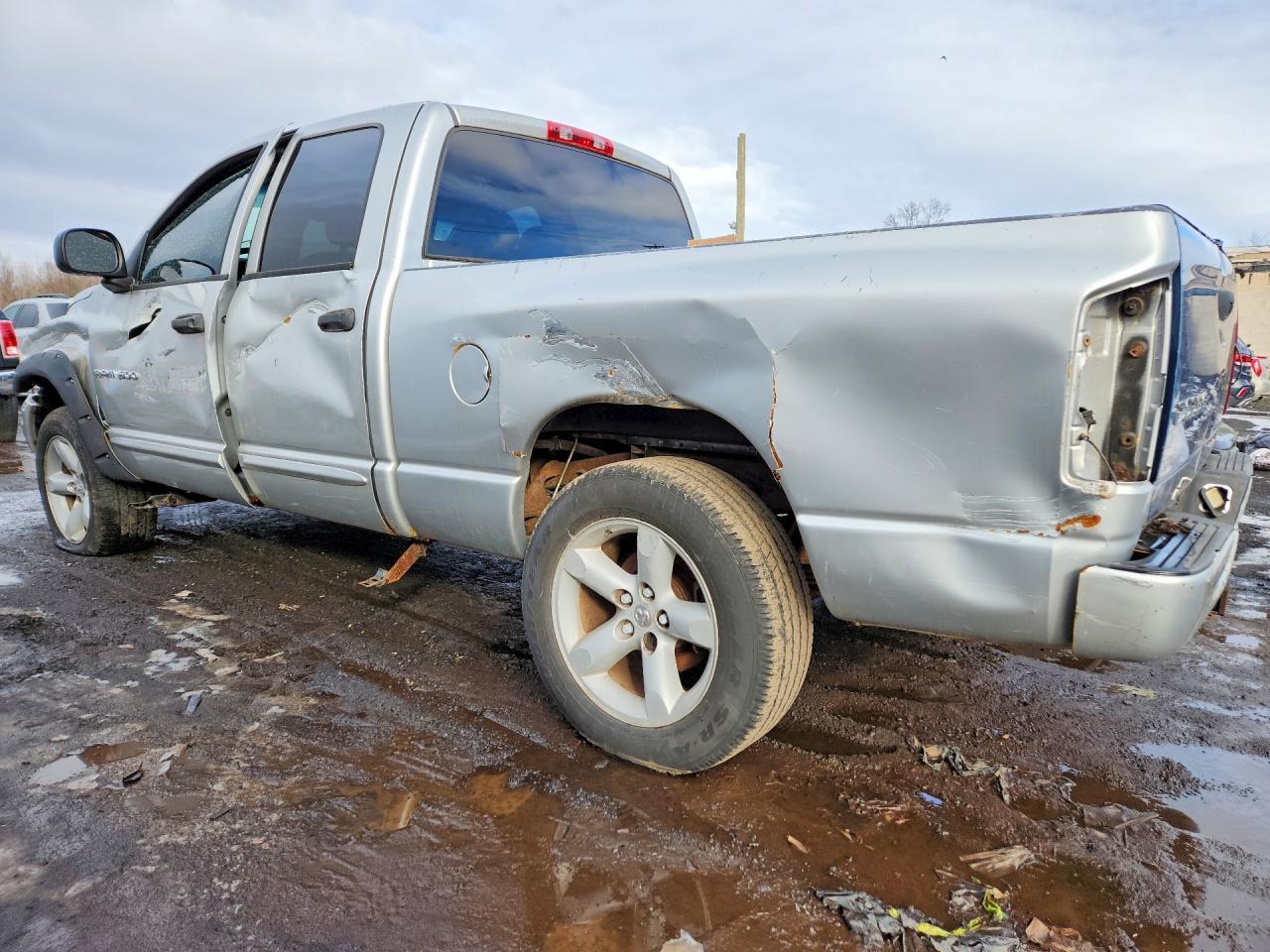 2004 Dodge RAM 1500 ST