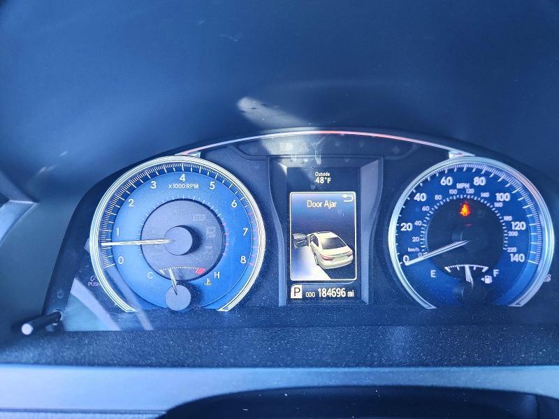 2016 Toyota Camry le