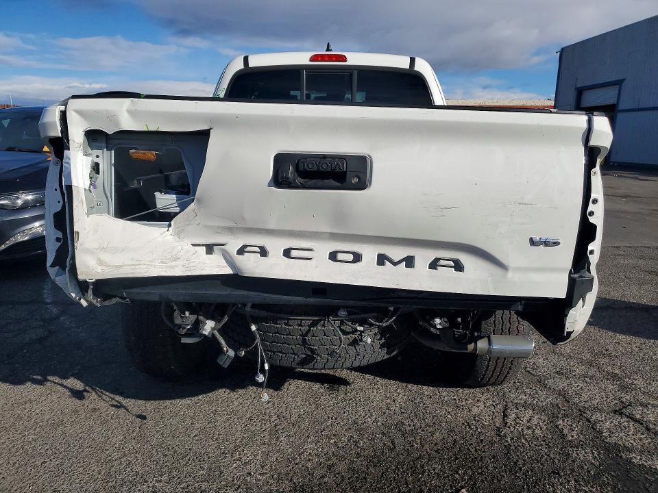 2022 Toyota Tacoma Access cab