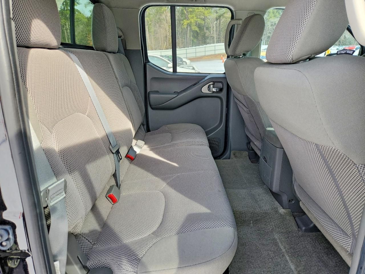 2017 Nissan Frontier s