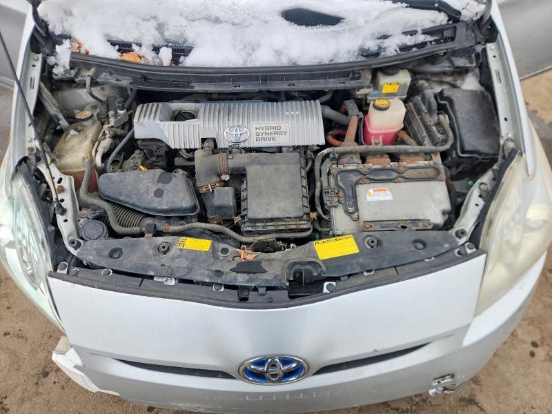 2010 Toyota Prius iii
