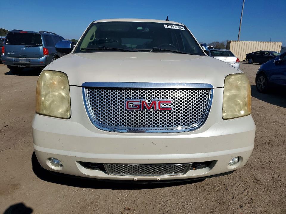 2010 GMC Yukon Denali