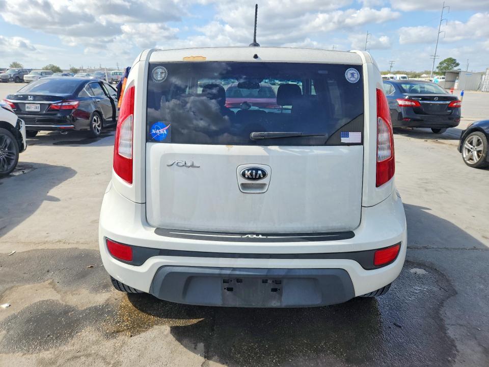 2013 KIA Soul +