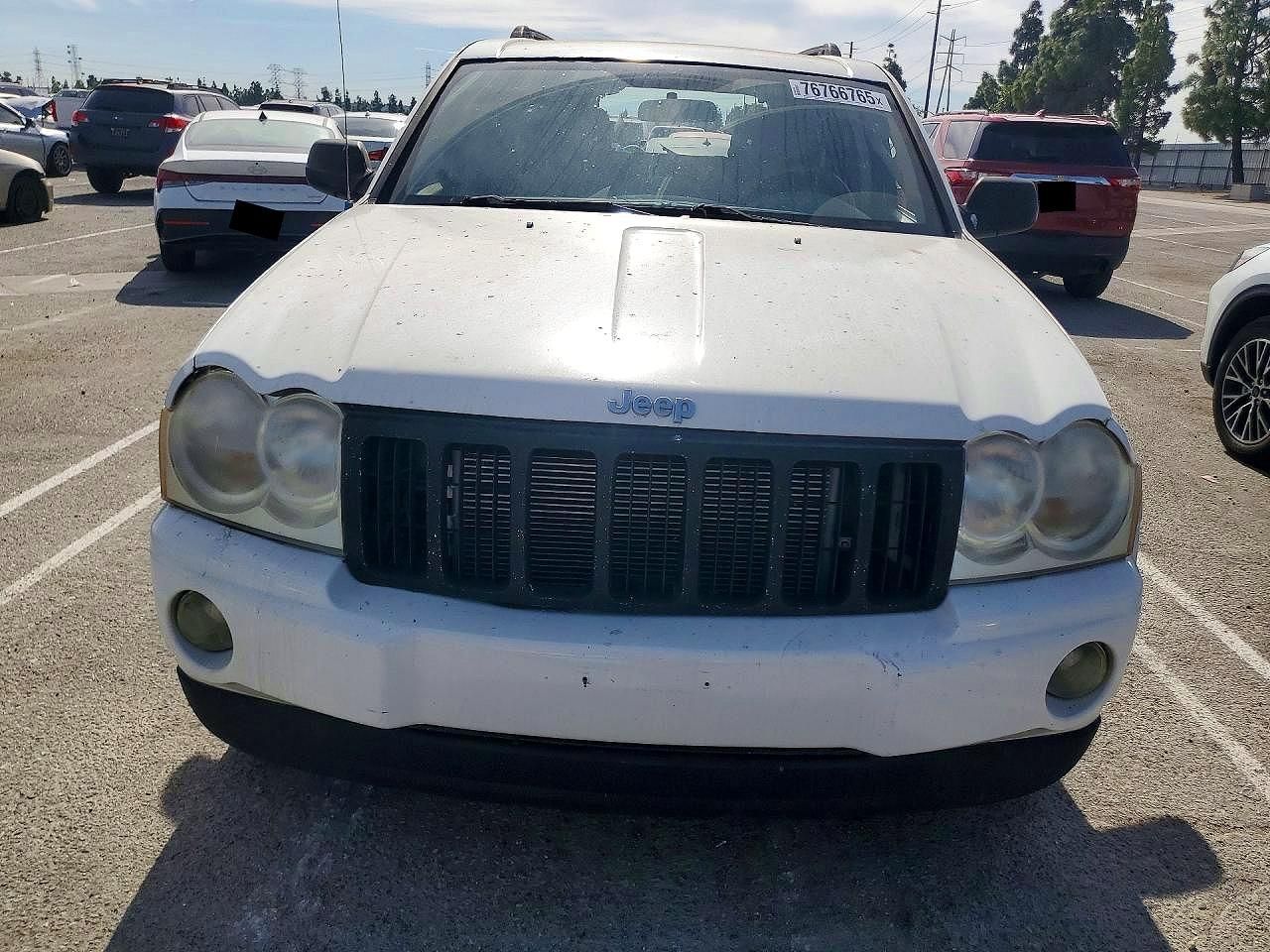 2005 Jeep Grand Cherokee Laredo