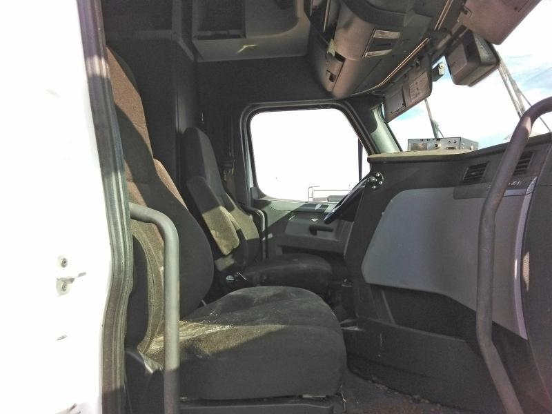 2022 Freigliner 2022 Freightliner Cascadia 126 Semi Truck