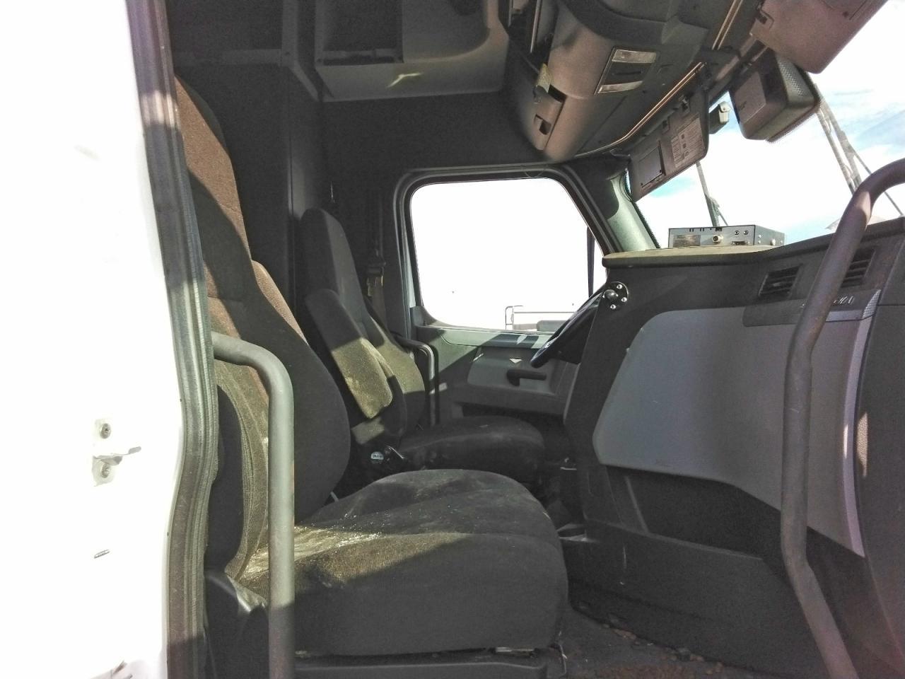 2022 Freigliner 2022 Freightliner Cascadia 126 Semi Truck