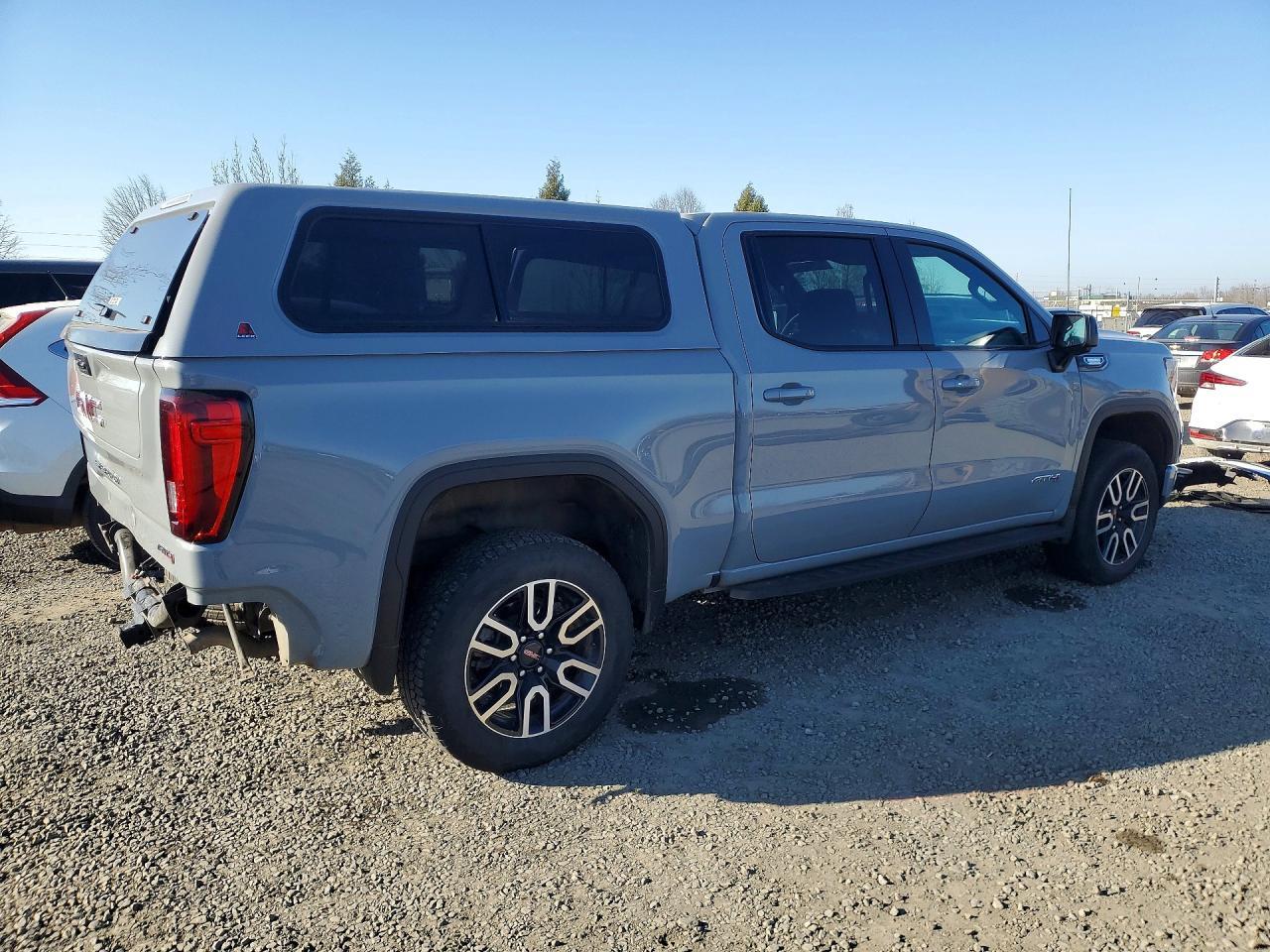 2025 GMC Sierra K1500 AT4