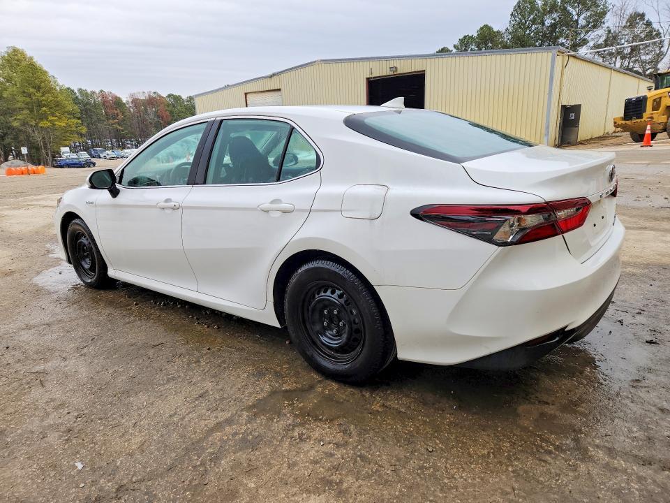 2021 Toyota Camry le