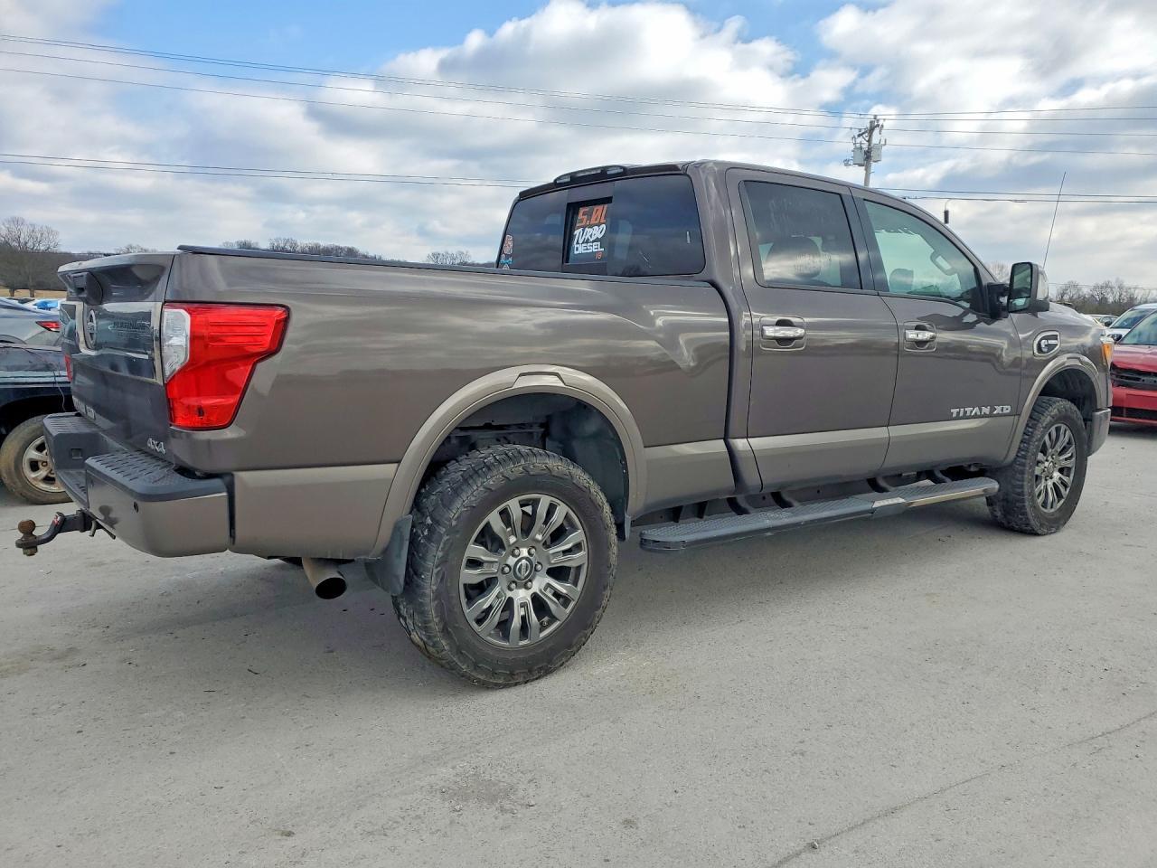 2016 Nissan Titan XD SL