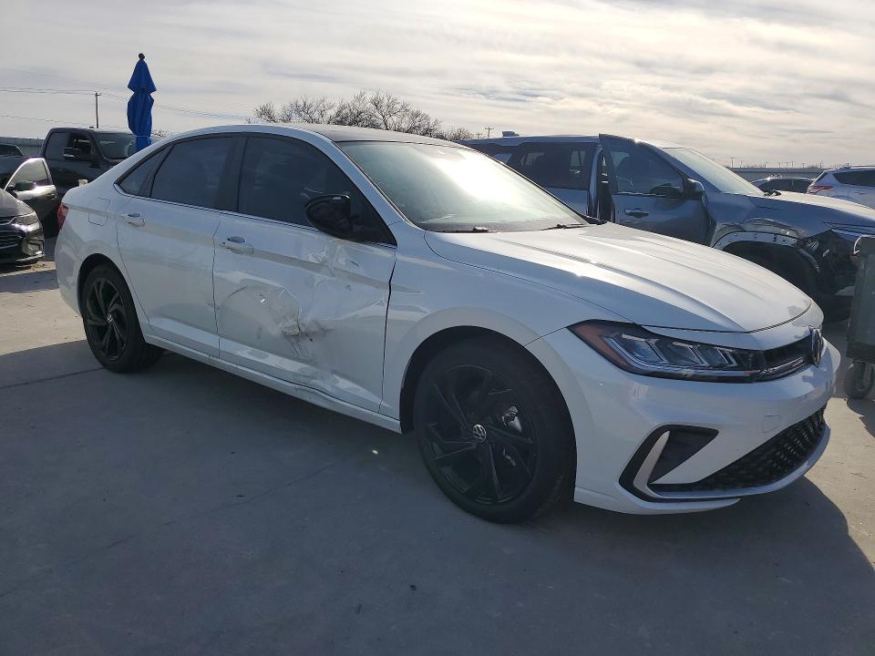 2025 Volkswagen Jetta se