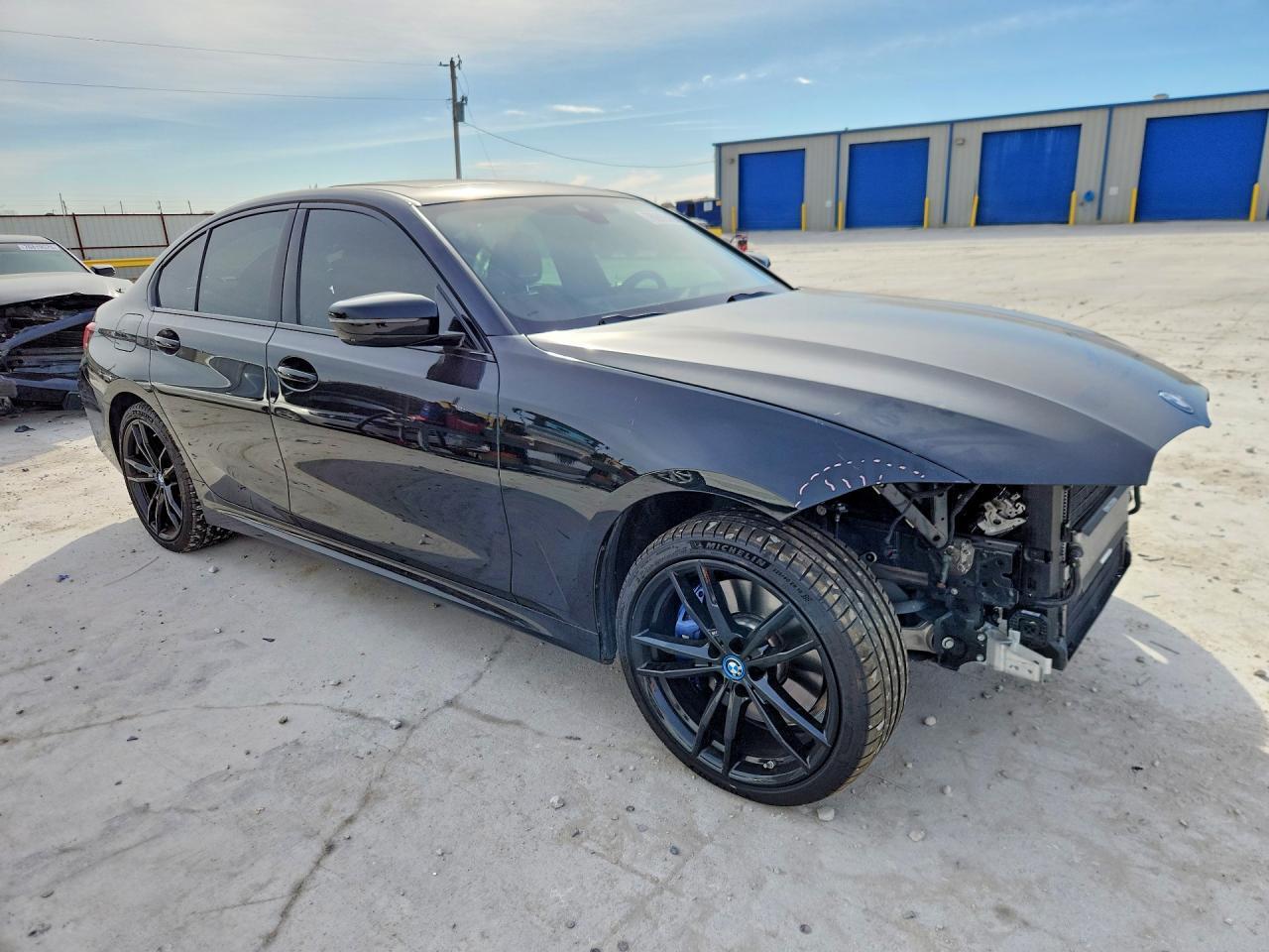 2024 BMW 330e