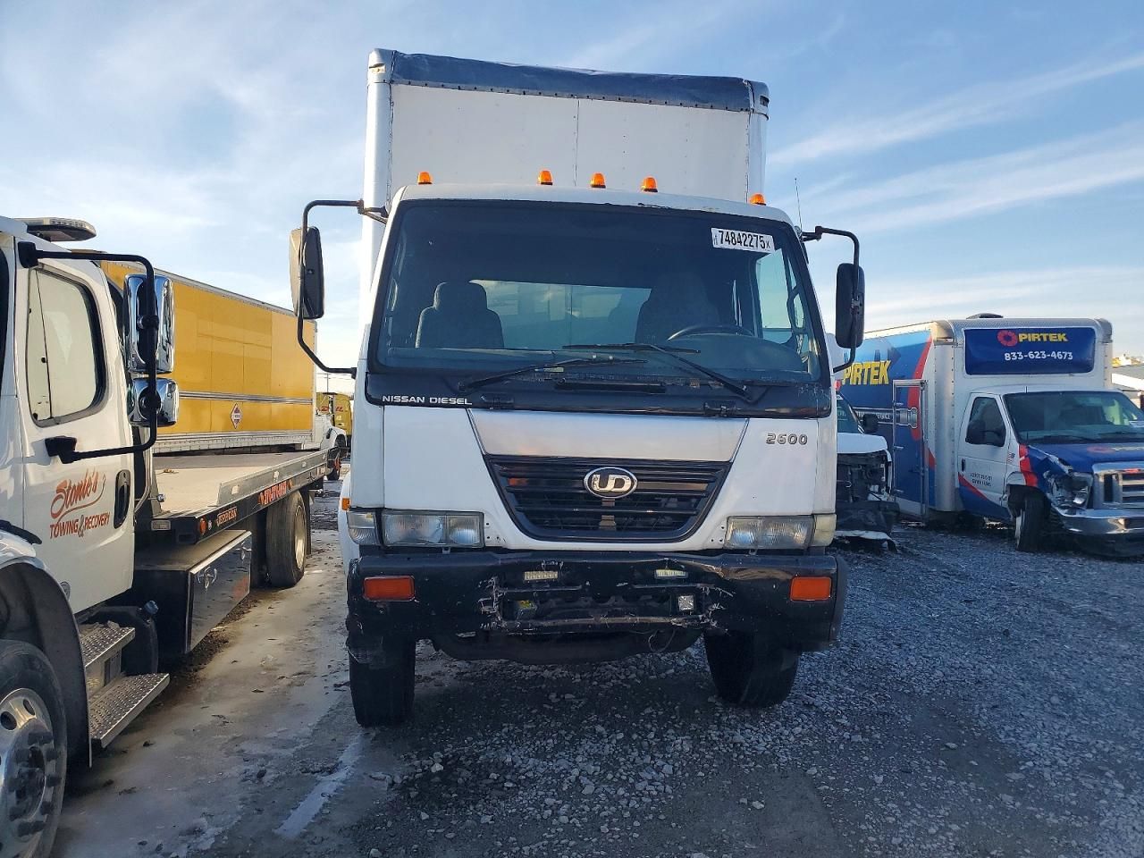 2007 Nissan Diesel UD2600 BOX Truck