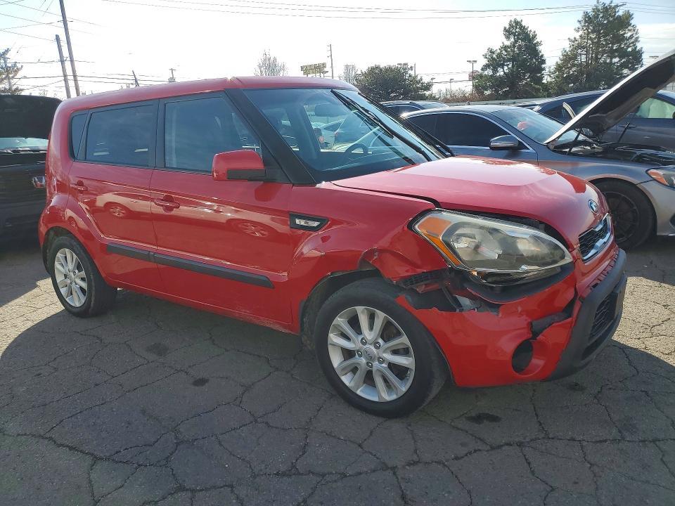 2013 KIA Soul Base