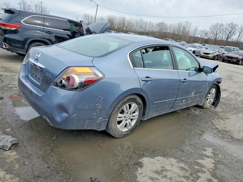 2011 Nissan Altima Base