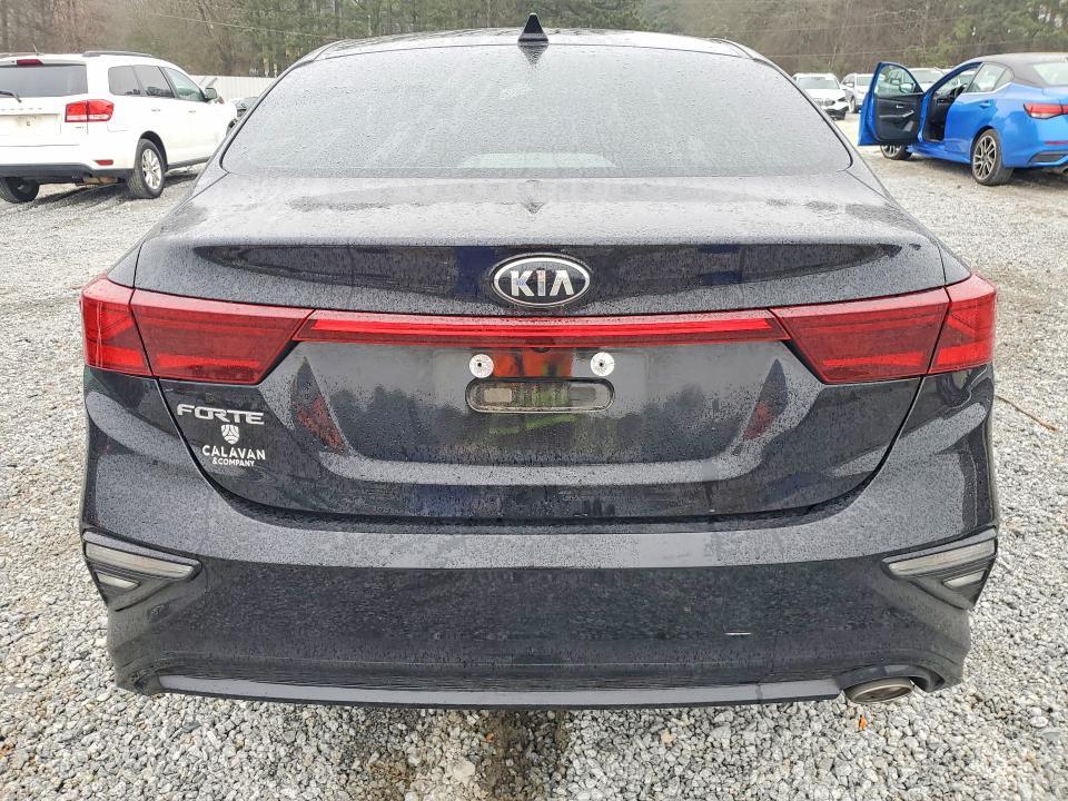 2021 KIA Forte fe