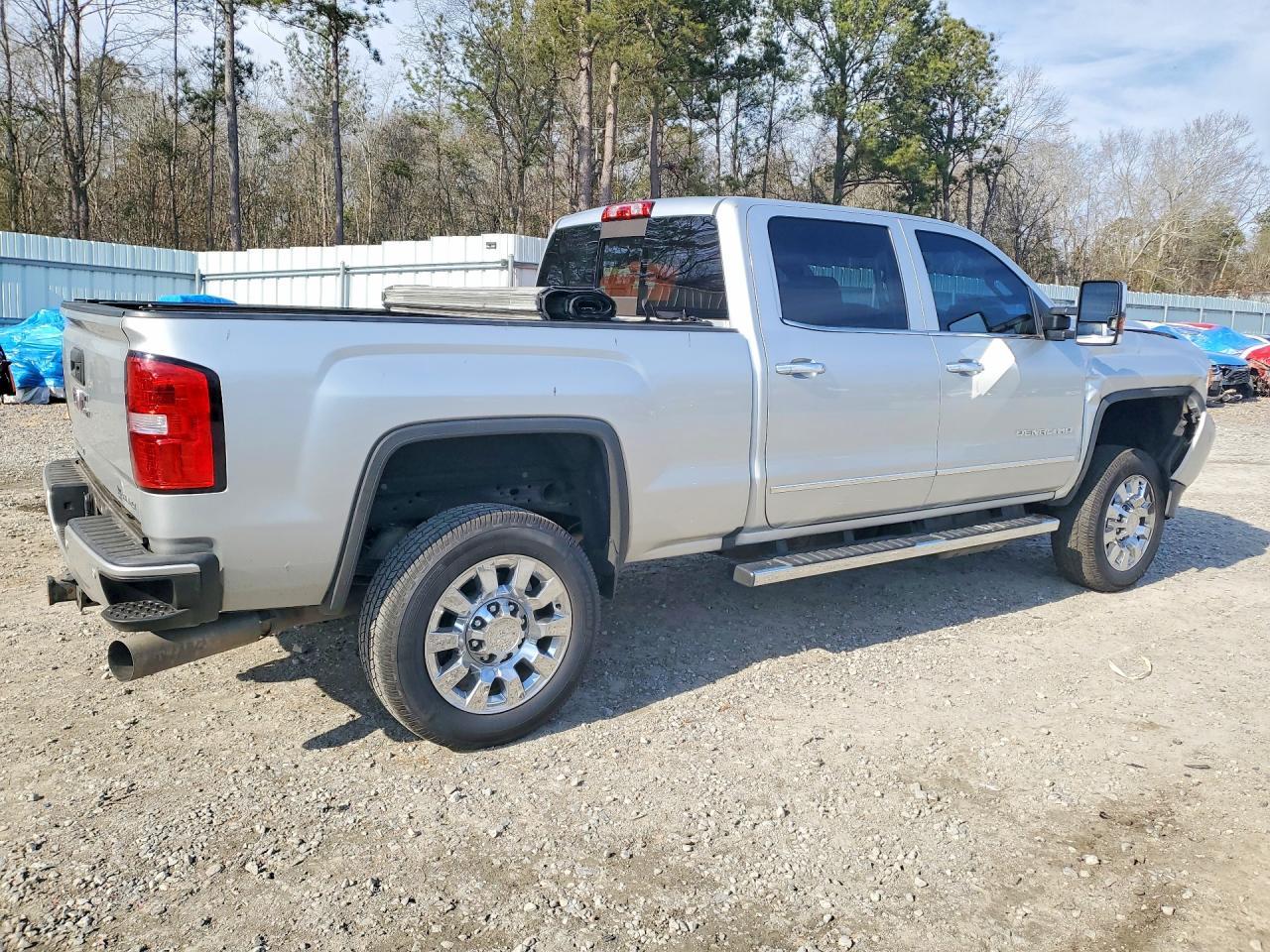 2018 GMC Sierra K2500 Denali
