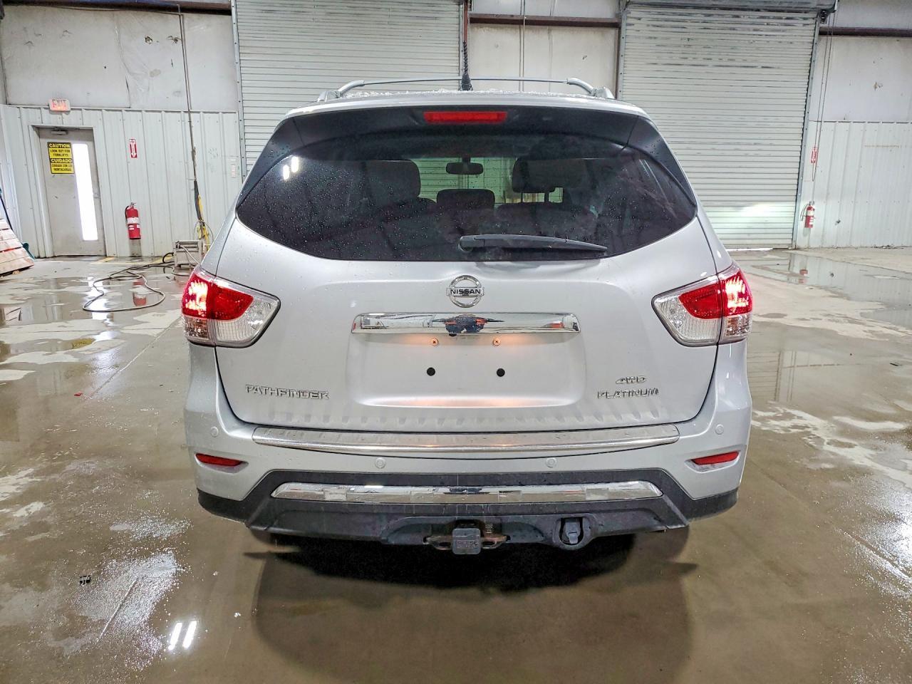 2015 Nissan Pathfinder s