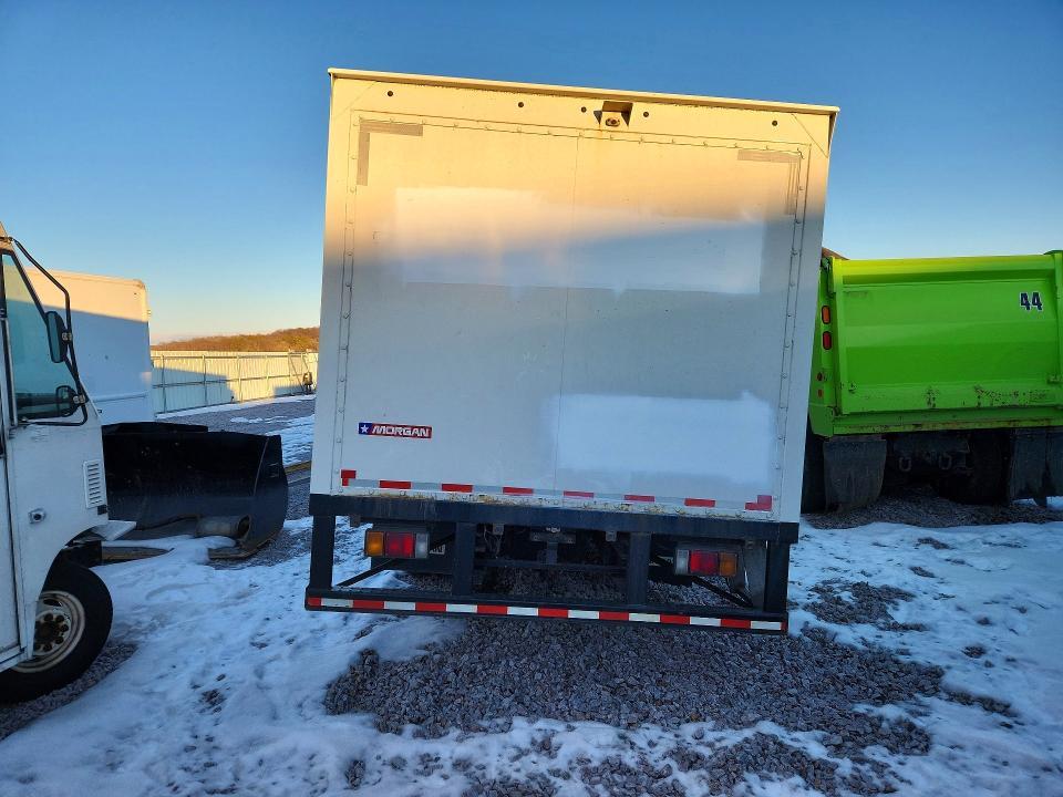 2022 Isuzu NPR HD BOX Truck