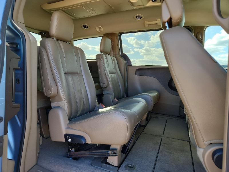 2012 Chrysler Town & Country Touring