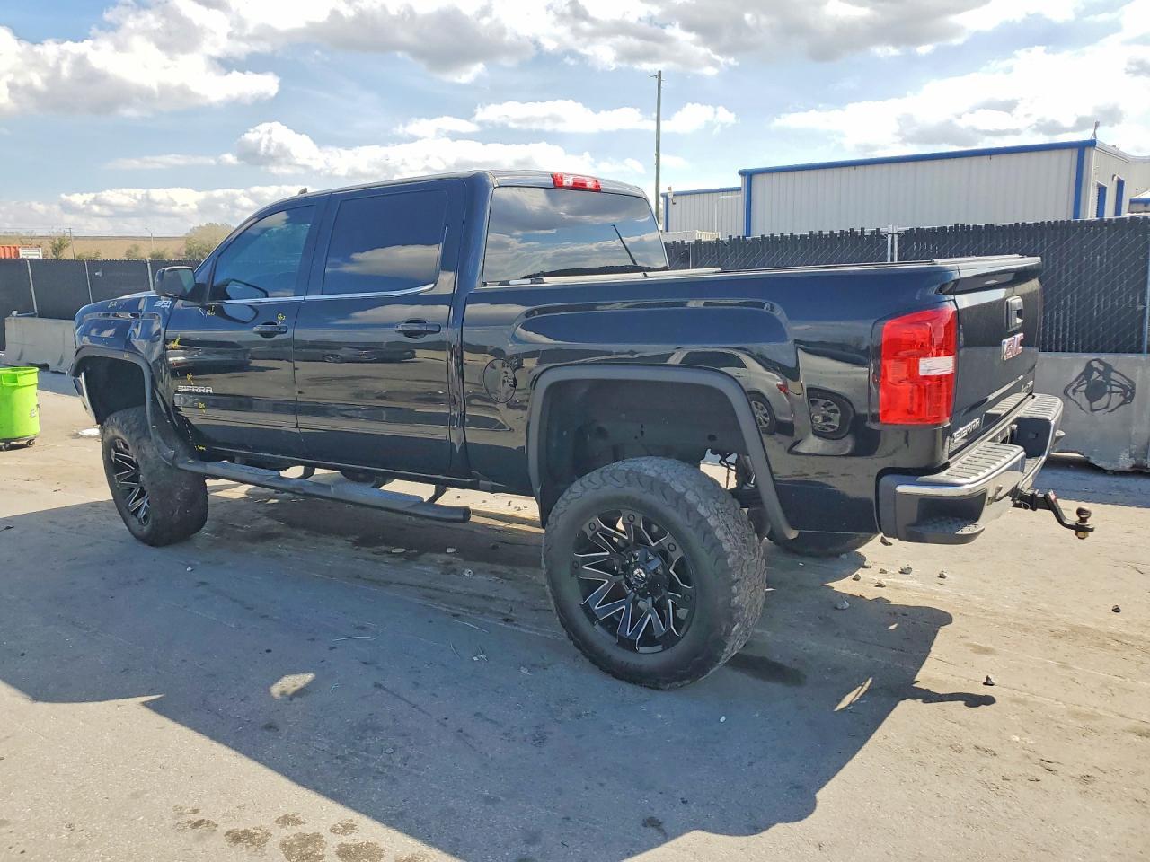 2018 GMC Sierra K1500 SLE