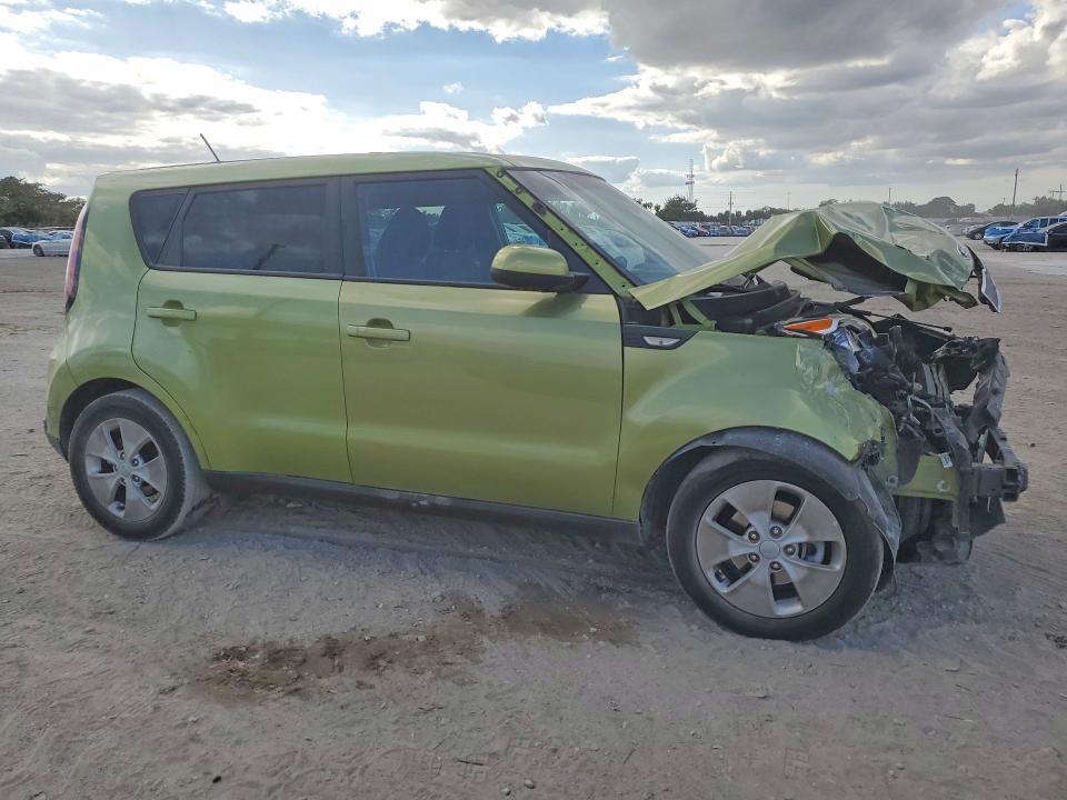 2016 KIA Soul Base