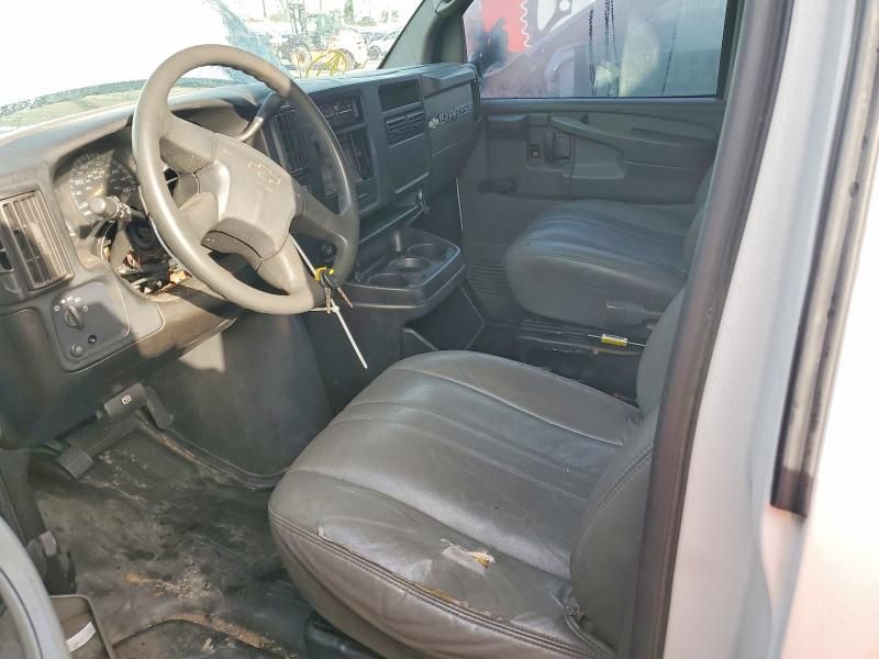 2001 Chevrolet Express 2500 Cargo Delivery van