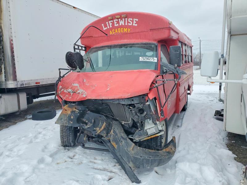 2007 GMC Savana CUT Shuttle Bus