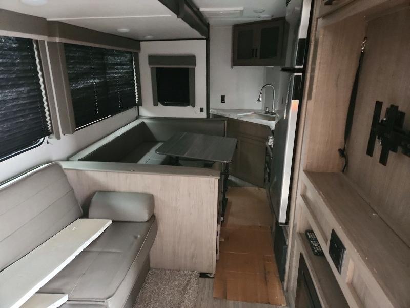 2021 Keystone Hideout-Camper