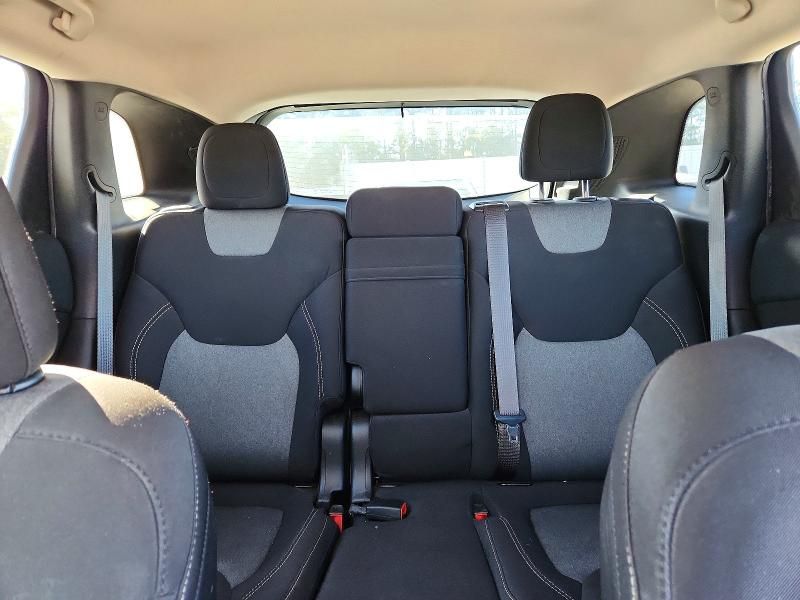 2015 Jeep Cherokee Sport