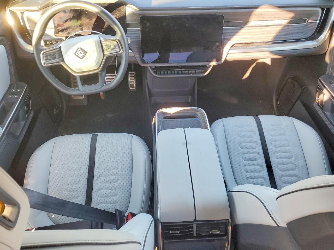 2022 Rivian R1T Adventure
