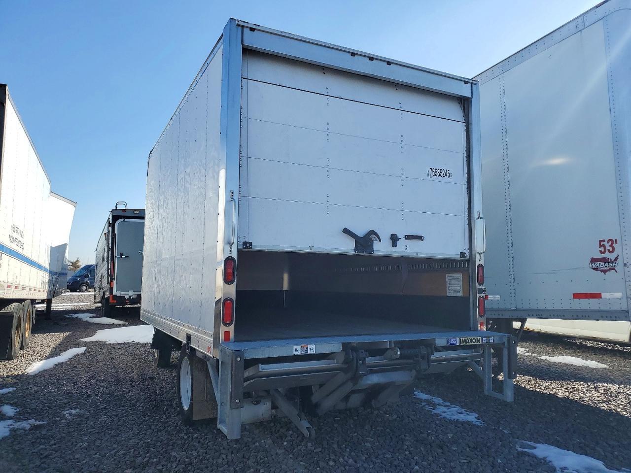 2022 Isuzu NPR HD BOX Truck