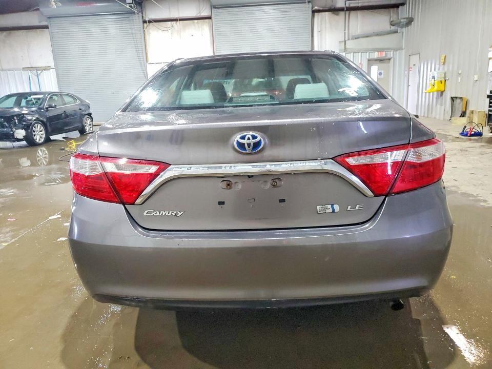 2017 Toyota Camry Hybrid le
