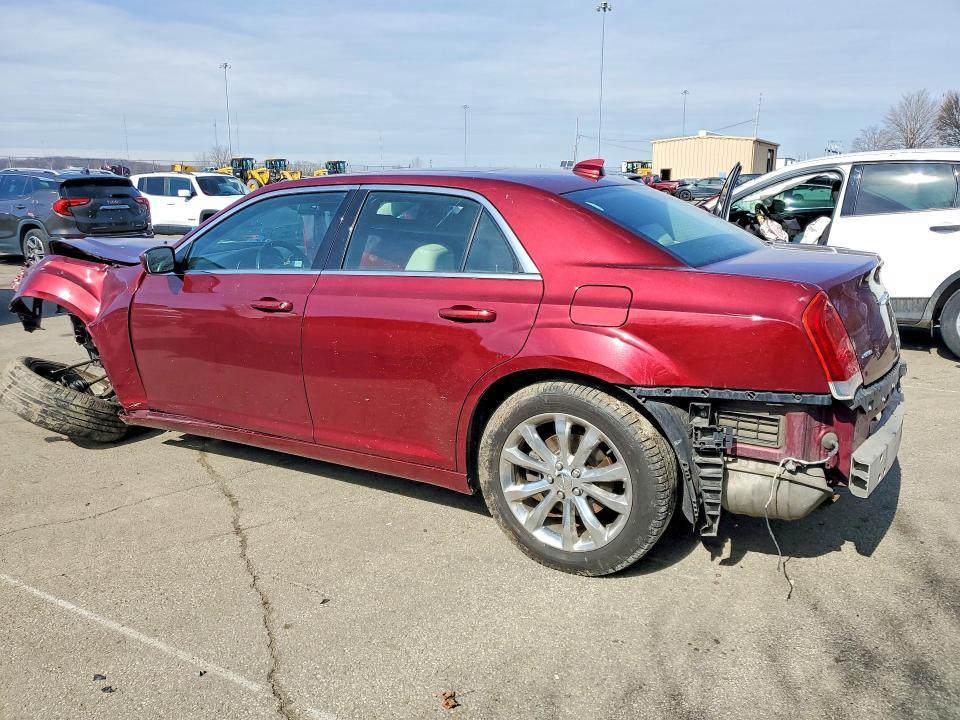 2017 Chrysler 300 Limited