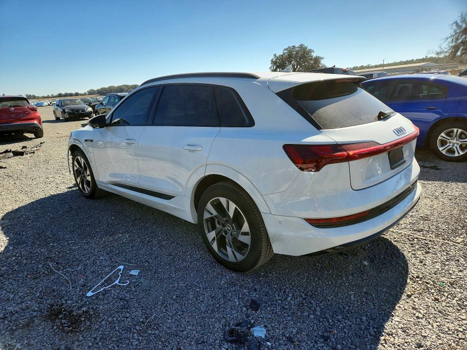 2021 Audi E-tron Premium