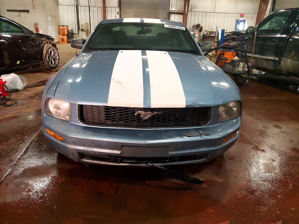 2005 Ford Mustang