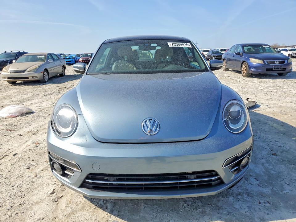 2019 Volkswagen Beetle s