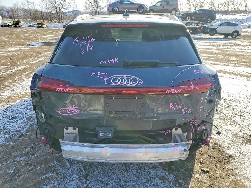 2019 Audi E-tron Prestige
