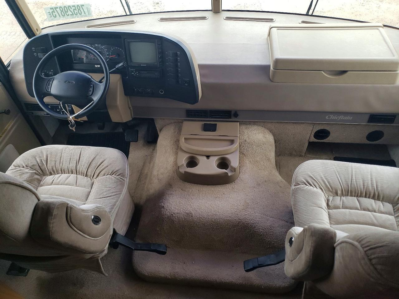 1999 Ford F550 Super Duty RV
