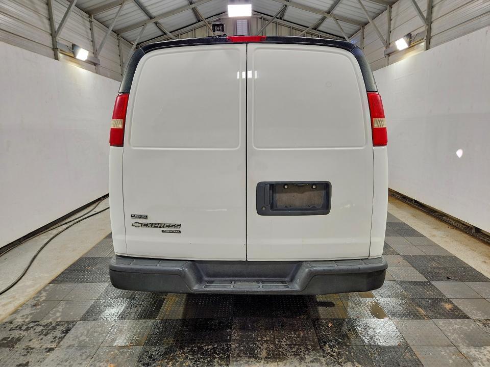 2011 Chevrolet Express G2500