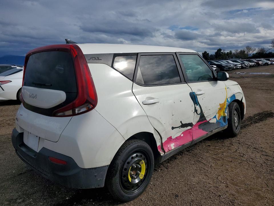 2022 KIA Soul lx