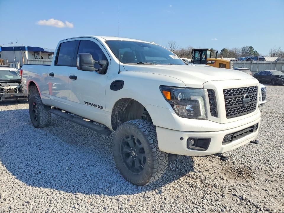 2019 Nissan Titan xd sl