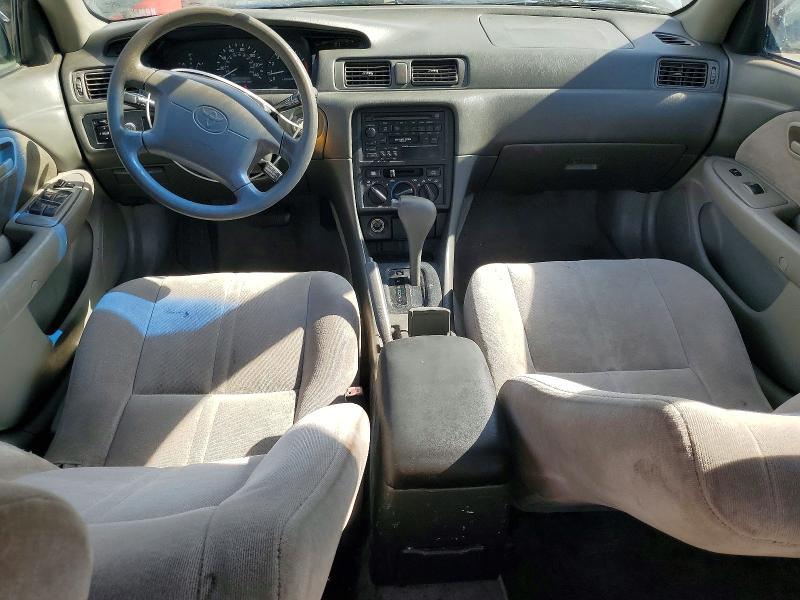 1998 Toyota Camry le
