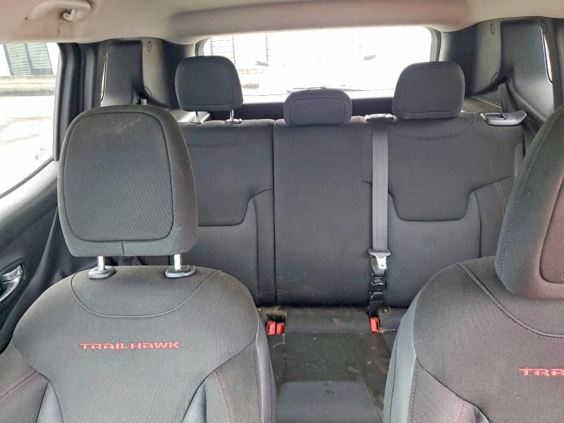 2015 Jeep Renegade Trailhawk