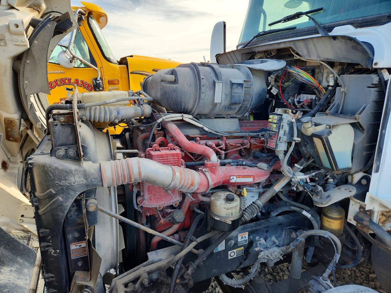 2013 Kenworth T660 Semi Truck