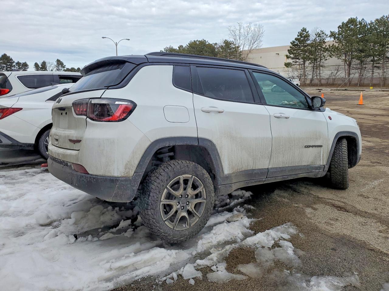 2025 Jeep Compass Trailhawk